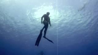 Freediving the Hilma Hooker wreck, Bonaire