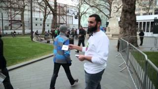 How do you invite to Islam, give dawah, on the streets?