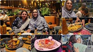 Baji Pulwasha & Family K Saath Dinner | Kisi K Halat Ka Mazak Urana | Laiba Bi University Chali Gye