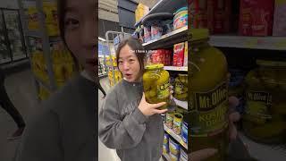 First time in wallmart! @Bridey Drake #aussiesinamerica #brideyandjiny #travelvlog