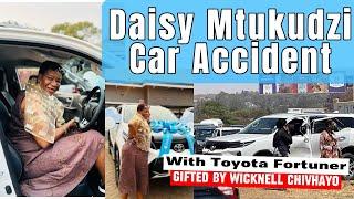 BREAKING LIVE| Daisy Mtukudzi Crashes New Toyota Fortuner  Received From Wicknell Chivhayo. WATCH