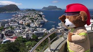 Brannbamsen Bjørnis på jobb i Ålesund