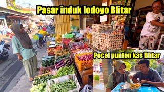 ngantar istri belanja ke pasar induk lodoyo 1 menit dari rumah,sekalian beli pecel punten Blitar