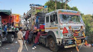 Biggest Ganesha Shobhayatra in Hyderabad Tankbund | Lord Ganesha immersion Procession 2024