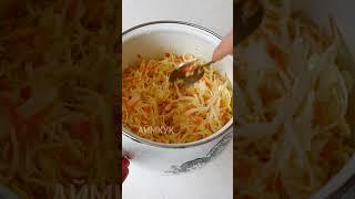 Маринованная капуста быстрого приготовления с морковью и чесноком - очень вкусно и полезно!