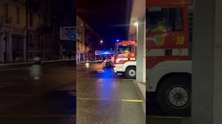 Gros départ pour intervention feu - Pompiers de Genève - Sirènes + Horn