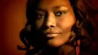 African Divas - Senegal - Mbalax - Coumba Gawlo Femme Objet_xvid.wmv