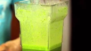 Sunwarrior Green Smoothie | Drew Canole