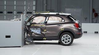 2016 Fiat 500x driver-side small overlap IIHS crash test