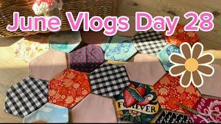  New EPP Project Using Colourful Fabric Scraps  June Vlogs Day 28 