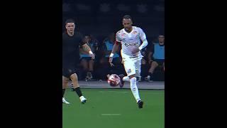 Neymar desfilando no futebol brasileiro #shorts #shortsfeed #foryou #fyp #fypage #neymar #skills