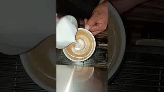 4 tulip cafe latte ! #youtubeshorts #coffee #shorts #subscribe @mb.tarami ️