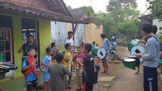 Latihan drumband takbir keliling