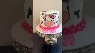 Half way to 1 #cake #fyp #cakeideas #babygirl  #babyfirstbirthday #parati #pastel #cow