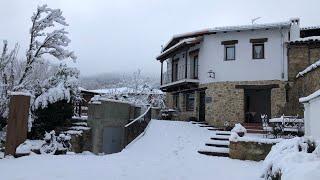 Casas Rural con nieve - Candelario