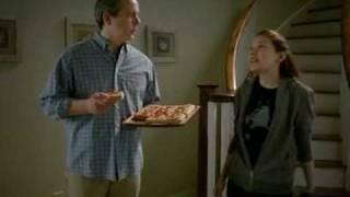 DRACULA PIZZA - Delissio Garlic Bread Vampire commercial
