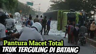 Truk Terguling Macet Total Di Pantura Batang