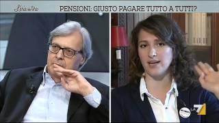 Salvatore (M5S) vs Sgarbi: 'Lei condannato col vitalizio'; 'Zitta cretina, studia, capra ignorante!'