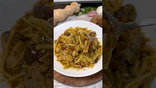 Fideos a la cazuela con pollo y champis ‍🟫 #recetas #youtubeshorts