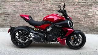 Ducati Diavel V4 2024 red D02862U