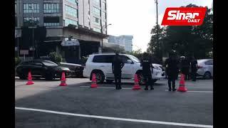 BN Chairman Ahmad Zahid Hamidi arrives at the Palace at 4.27pm.