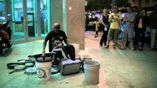 Street Performer : Miami Pots and Pans Drummer