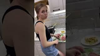 Моя жена начала готовить | Семейные приколы | Тик Ток #Shorts