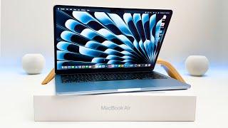 2025 MacBook Air M4 - Unboxing, Setup and First Look!