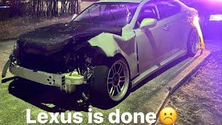 Totaled the Lexus ️