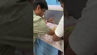 Doctor uncle ne lgai sui baby crying  #shorts #viral #ytshorts #doctor