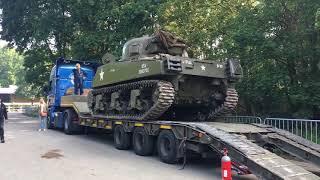 Tank in Town Mons 2017 sherman m4 105 start