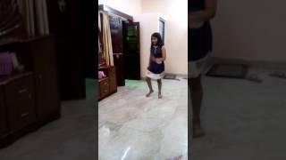 Shreya chauhan dancing