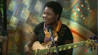 Acoustic Africa: Afropean women (Manou Gallo, Dobet Gnahoré, Kareyce Fotso)