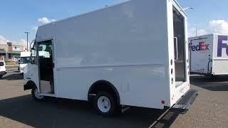 2023 Ford E350 P500 Utilimaster Parcel Delivery