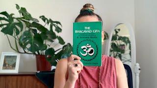 The Bhagavad Gita (B. Srinivasa Murthy & Christopher Chapple) - Yoga Book Review by a Yoga Teacher