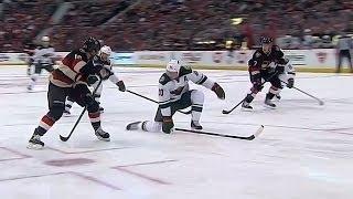 Clarke MacArthur's between-the-legs assist