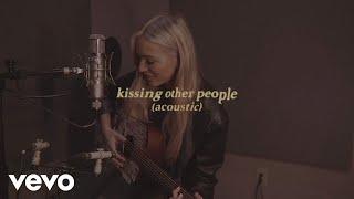 Lennon Stella - "Kissing Other People” // Acoustic