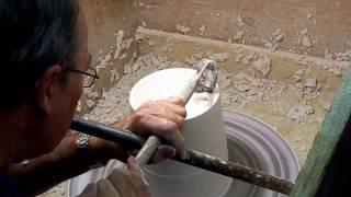 Tournage d'un bol en plâtre - Plaster Bowl Turning.