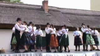 TÁNCOLKODÓ - Kinn a högyön... Sárpilisi táncok