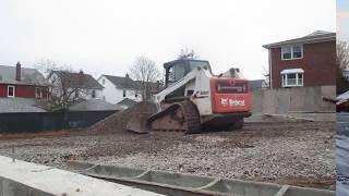 Radius vs Vertical Liftpath. Which Skid Steer Loader is Better?