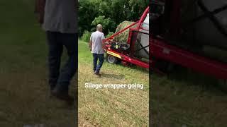 This is how a silage wrapper works