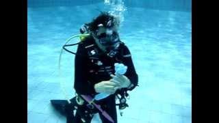 수중 요술풍선아트 쇼 1탄!  박성용 Balloon twisting under the water!