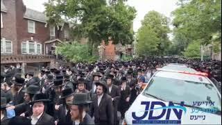 Thousands at the Levaya of the Kosover Rebbe zt"l