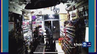 Popular Ewa store hit in smash-and-grab again