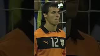 Epic incredible penalty kick moments  #shorts #footballMomentos épicos e increíbles penal #fútbol