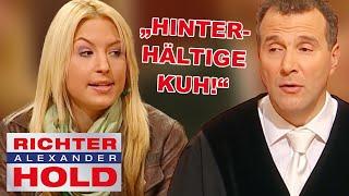 „Du hinterhältige Kuh!“ Zeugin beschimpft Angeklagte! |1/2| Richter Alexander Hold | Sat.1