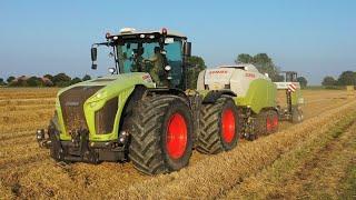 Claas Power, Persen en stapelen in een werkgang. Akkerb. Peter Smith Bunde.