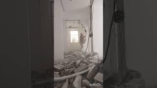 Демонтаж стены из пазогребня # #демонтаж #ремонт #shortsvideo #work #moving #video