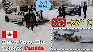  Heavy Snow Hits Toronto Canada | Tow Truck trying to get to the Gas Station | Halal Food Cart 