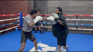 KEYSHAWN DAVIS & COACH BRIAN BOMAC MCINTYRE ON WORKING FOCUS PADS DRILL AT TOP RANK GYM | TRAINING